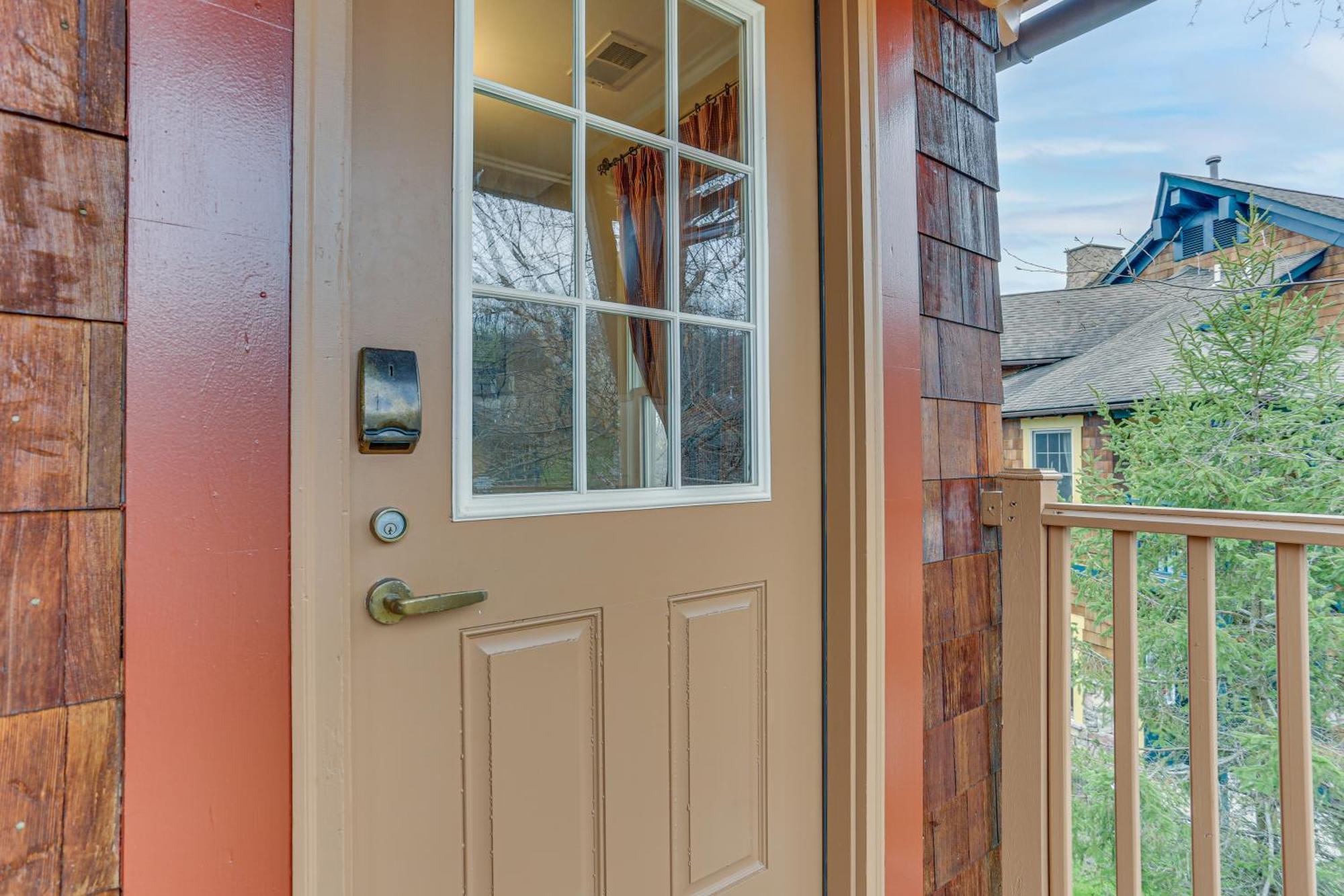 Spacious Condo With View Less Than 1 Mi To Mtn Creek Resort! Vernon Exterior foto