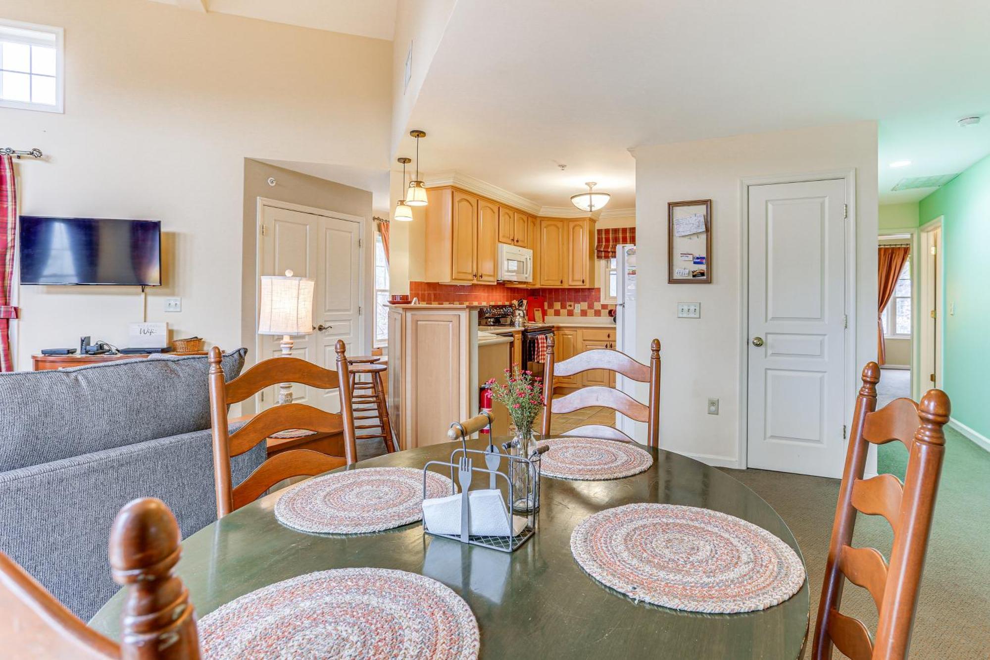 Spacious Condo With View Less Than 1 Mi To Mtn Creek Resort! Vernon Exterior foto